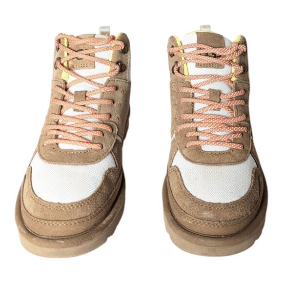 UGG Highland Hi Heritage Boot Size 8.5 - Picture 4 of 9